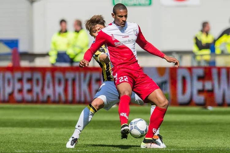 让队员自己 让队员自己